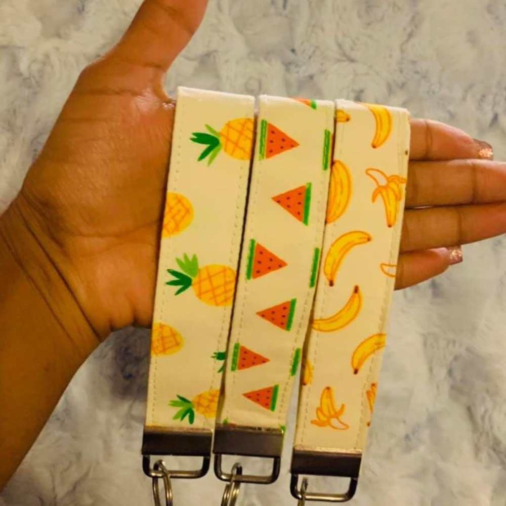 Keychain Wristlet - Picture 3 of 5